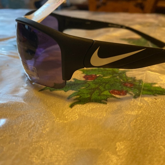 nike interchange max optics